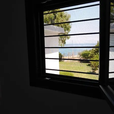 σπίτι με σοφίτα μπροστά στη θάλασσα Villa *